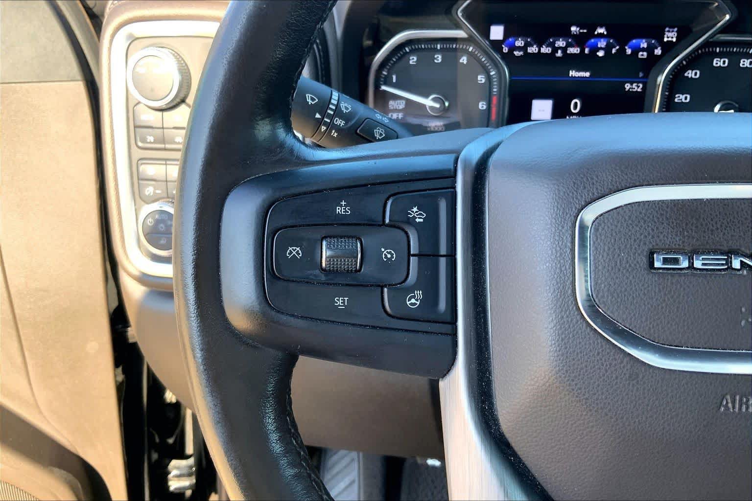Used 2020 GMC Sierra 1500 Denali w/ Denali Ultimate Package AWD/4WD image 22