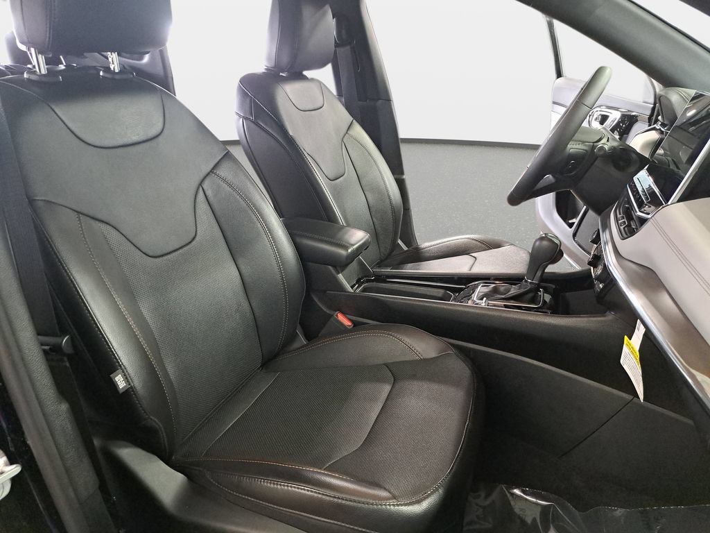 Certified 2023 Jeep Compass Limited w/ Elite Group AWD/4WD image 11