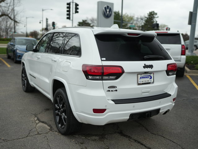 Used 2022 Jeep Grand Cherokee Laredo X AWD/4WD image 5