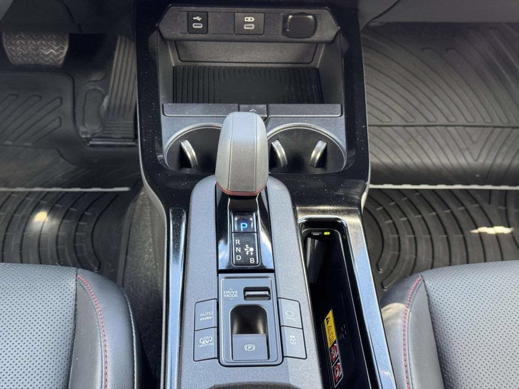 Used 2023 Toyota Prius Prime FWD image 6