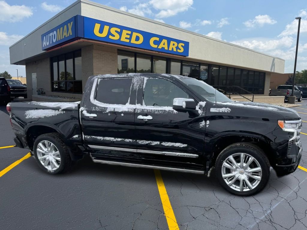 Used 2025 Chevrolet Silverado 1500 High Country image 4