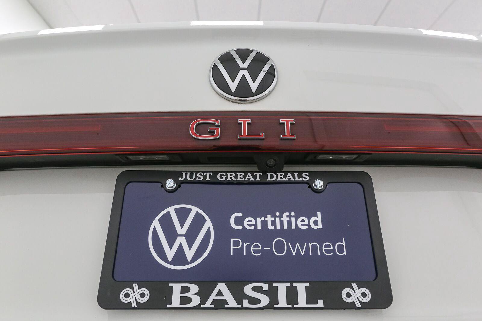 Certified 2025 Volkswagen Jetta GLI Autobahn FWD image 13