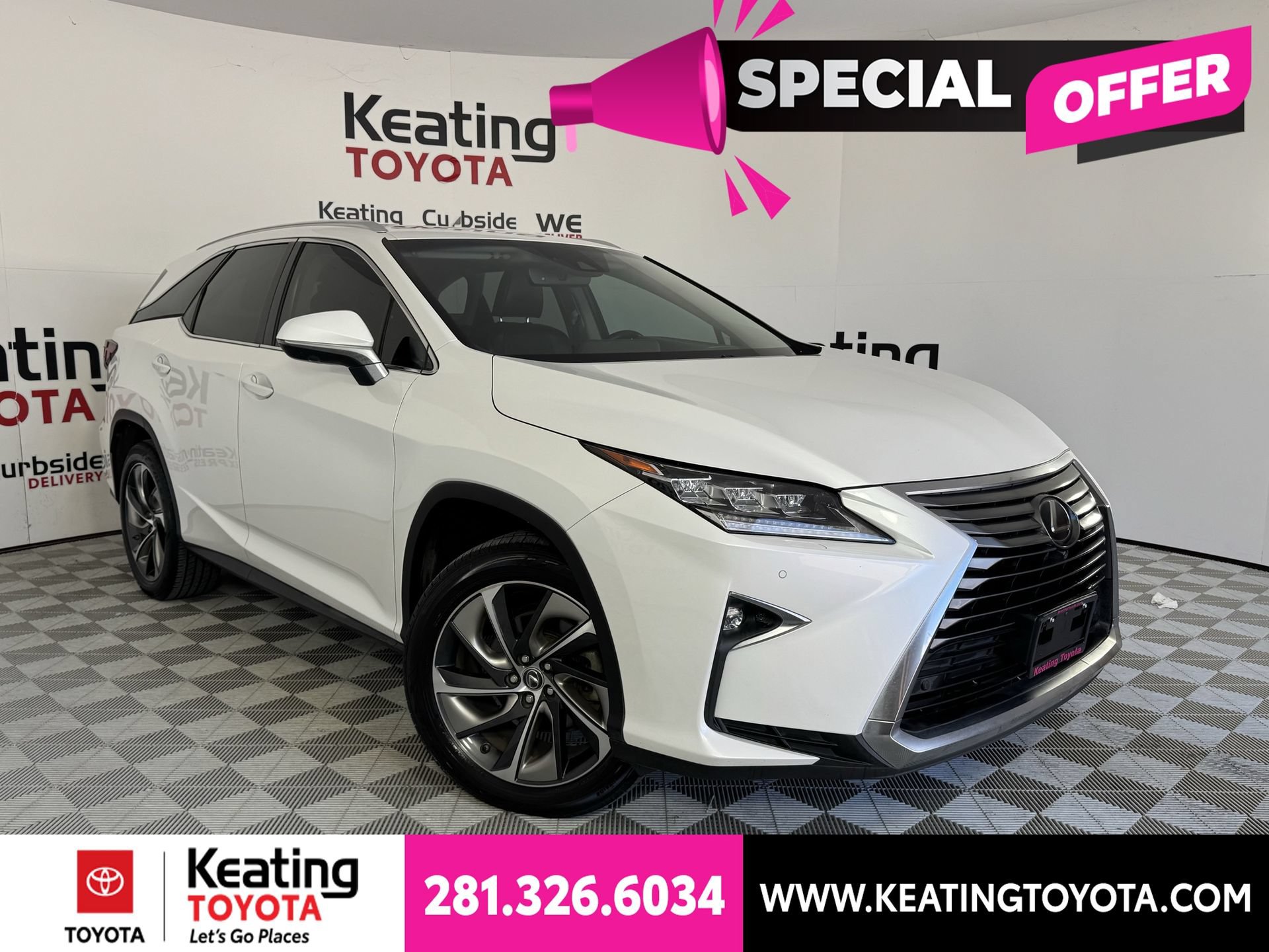 Used 2018 Lexus RX 350L Luxury w/ Accessory Package FWD image 2