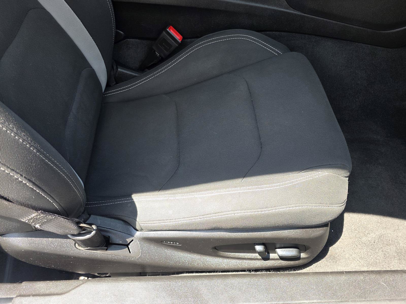 Used 2019 Chevrolet Camaro LT RWD image 14