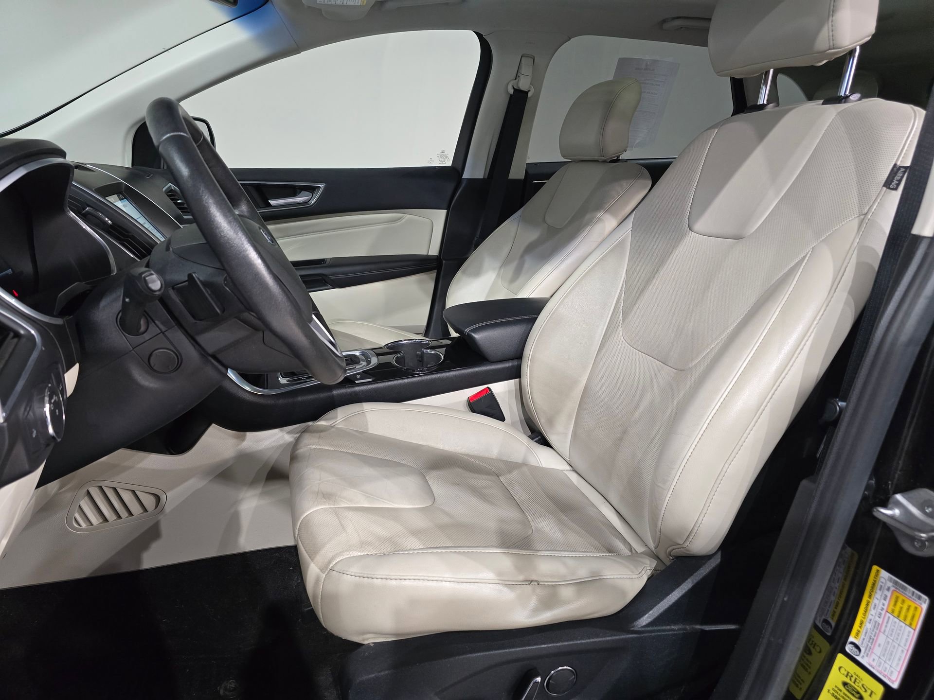 Used 2016 Ford Edge Titanium w/ Equipment Group 302A image 20