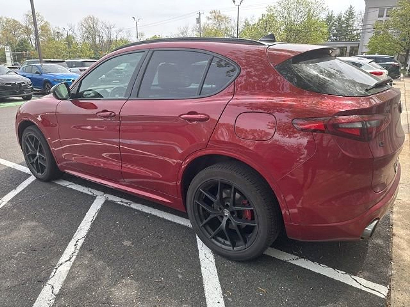 Used 2021 Alfa Romeo Stelvio Ti w/ Nero Edizione image 6