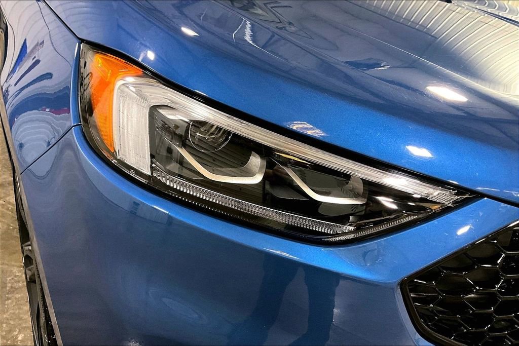 Used 2019 Ford Edge ST w/ Equipment Group 401A AWD/4WD image 4