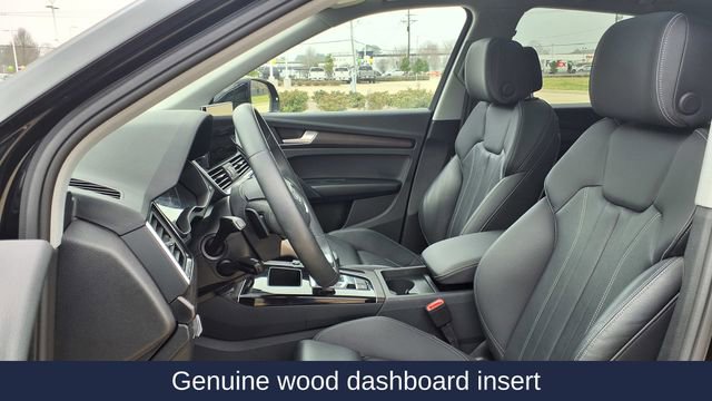 Used 2024 Audi Q5 2.0T Premium w/ Convenience Package image 16