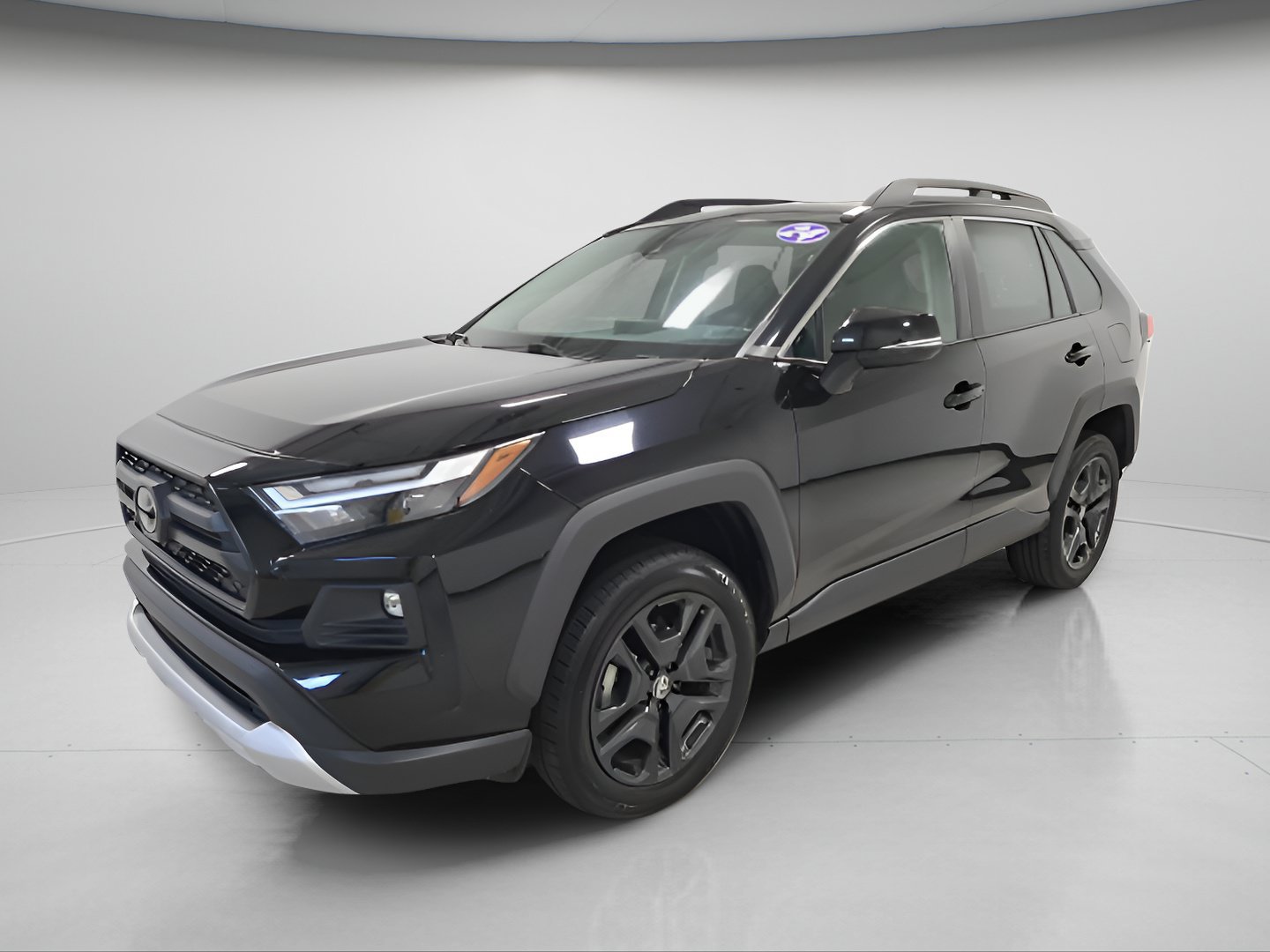 Used 2024 Toyota RAV4 Adventure AWD/4WD image 3