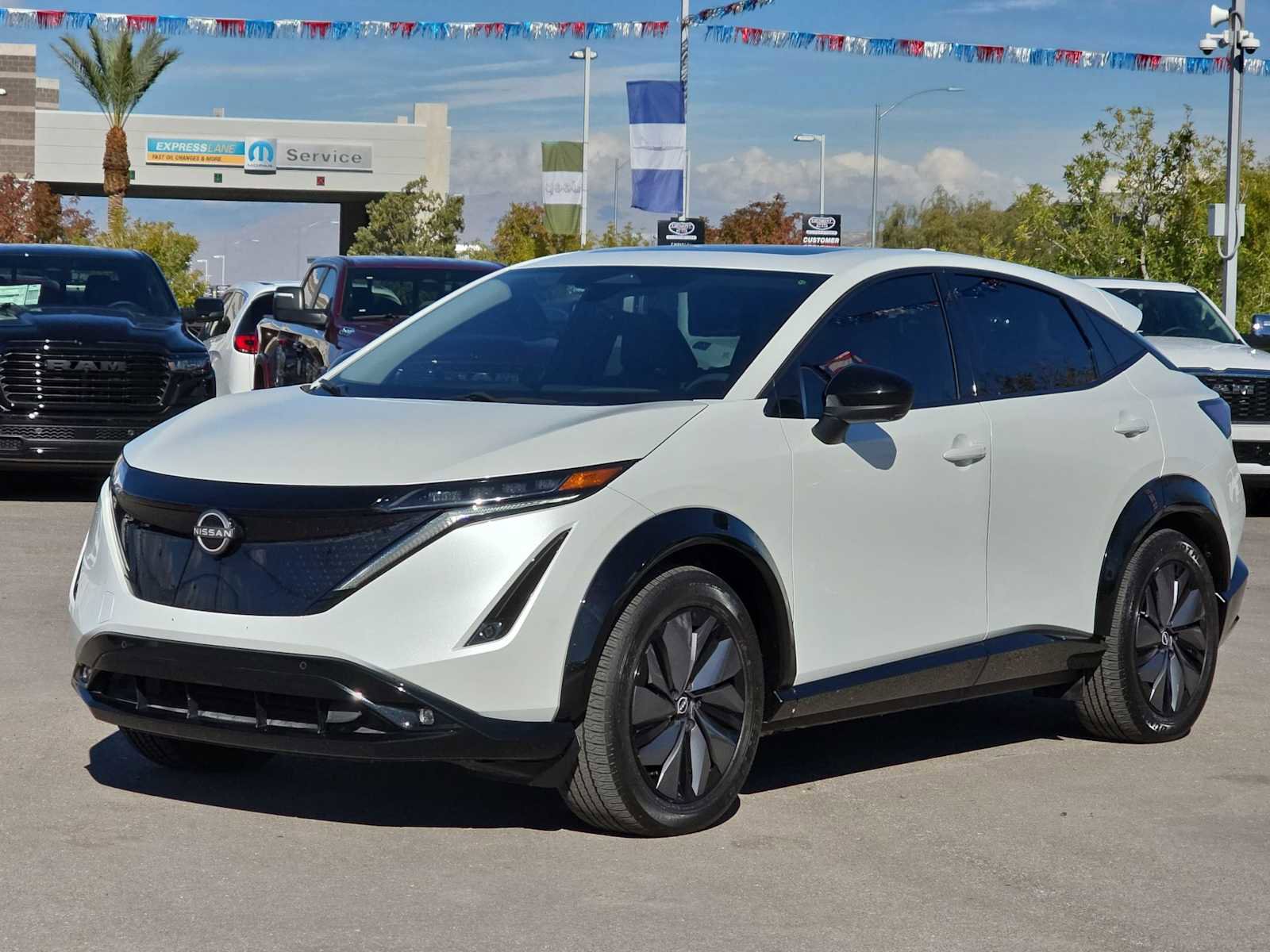 Used 2023 Nissan Ariya AWD image 5