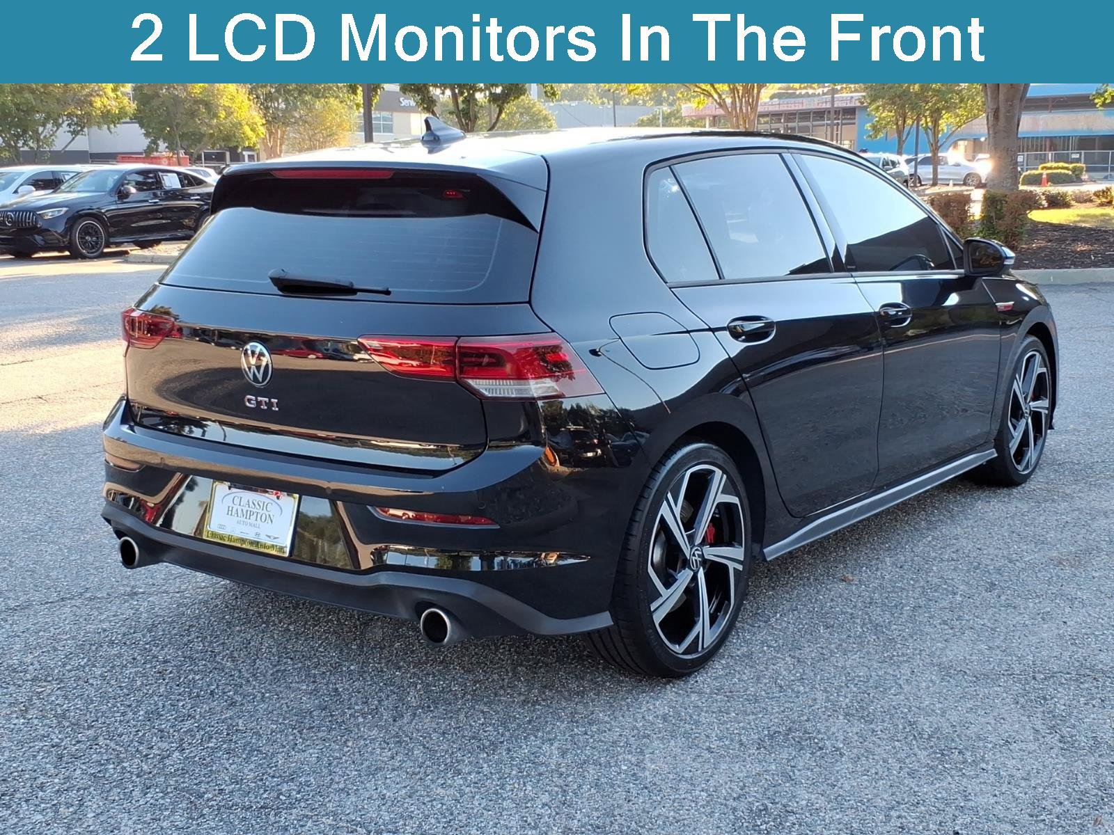 Used 2024 Volkswagen GTI SE FWD image 8