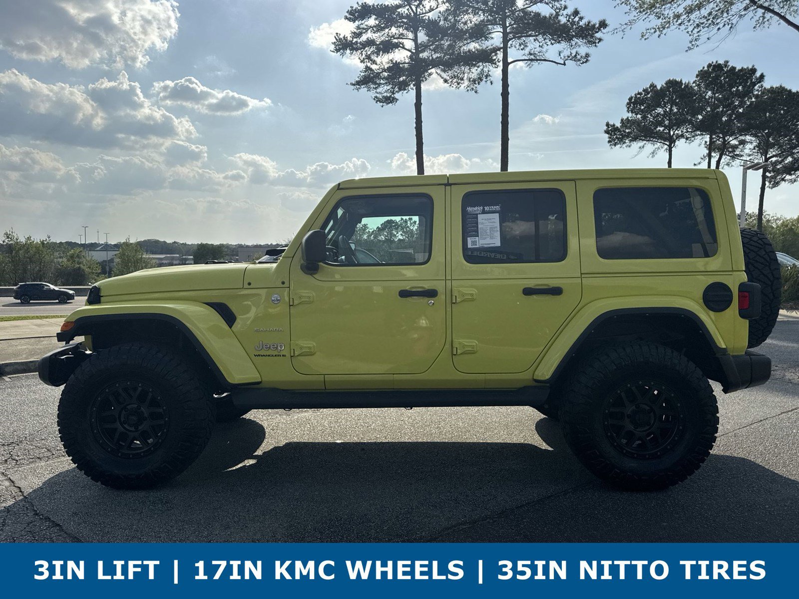 Used 2023 Jeep Wrangler Sahara image 7