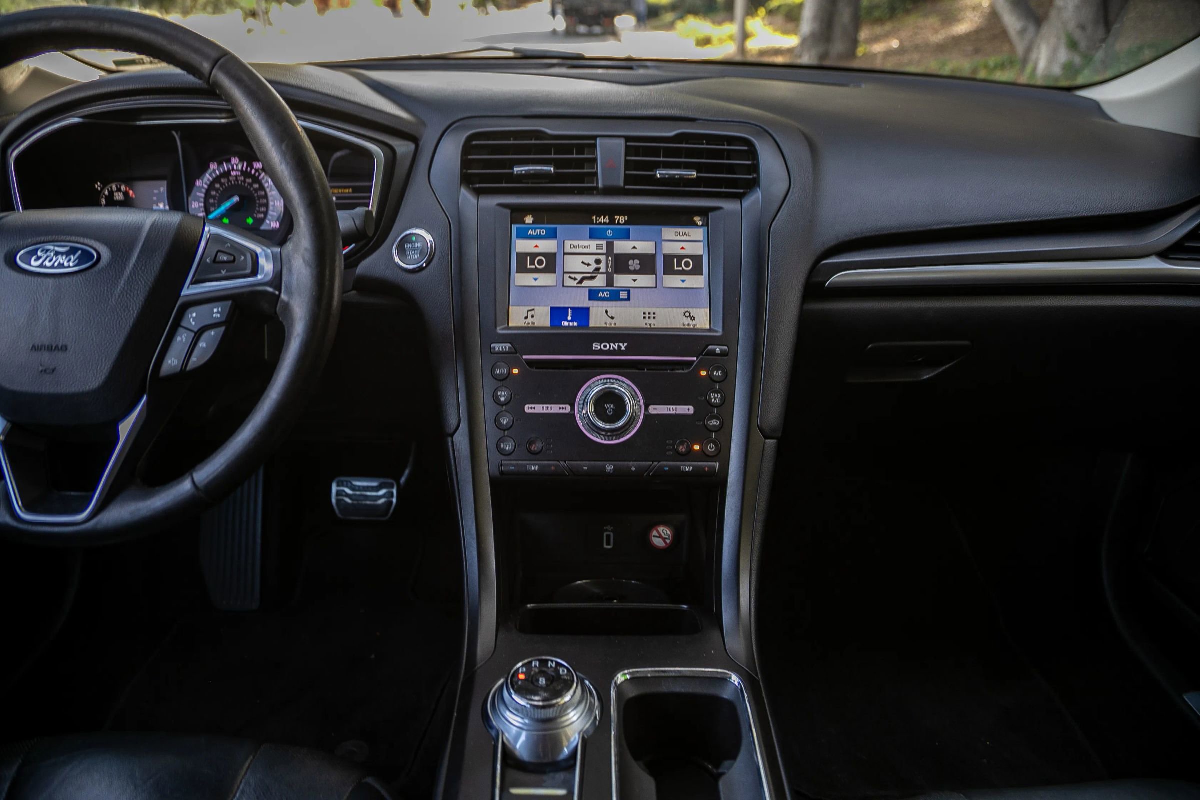 Used 2018 Ford Fusion Titanium image 23