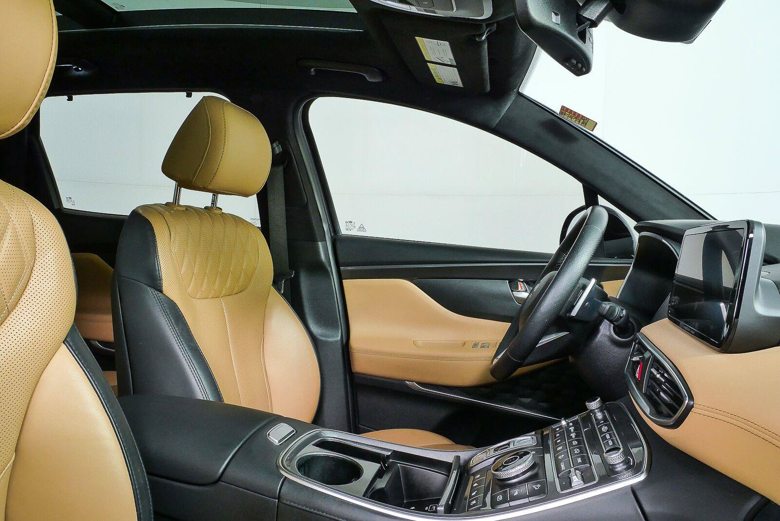 Used 2023 Hyundai Santa Fe Calligraphy AWD/4WD image 27