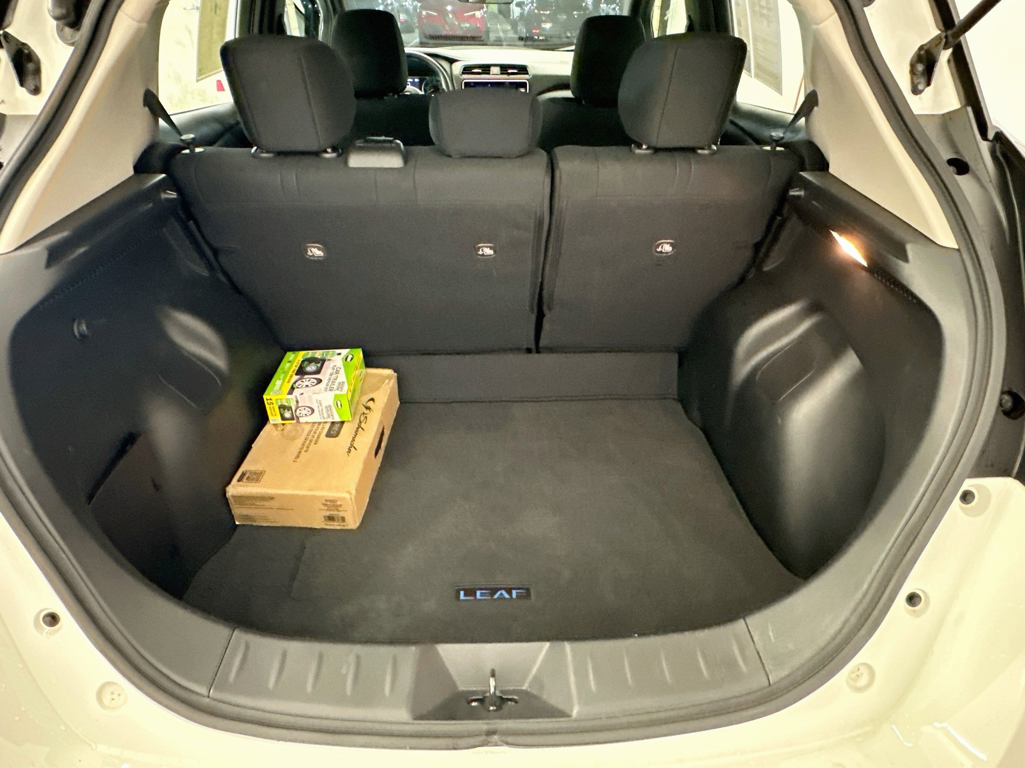 Used 2025 Nissan Leaf S FWD image 29