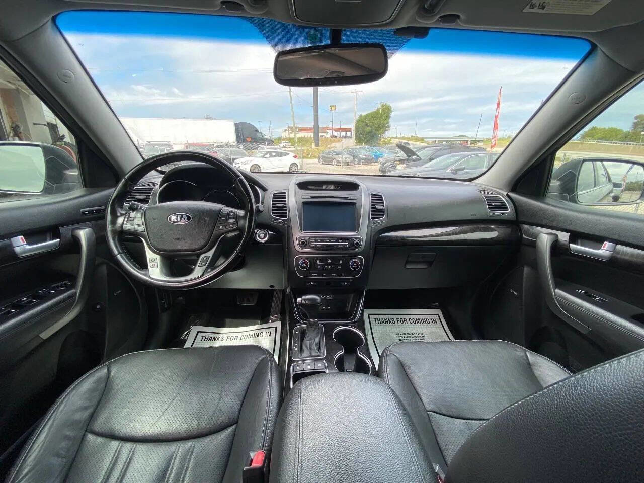 Used 2014 Kia Sorento SX w/ 3rd Row Package image 15