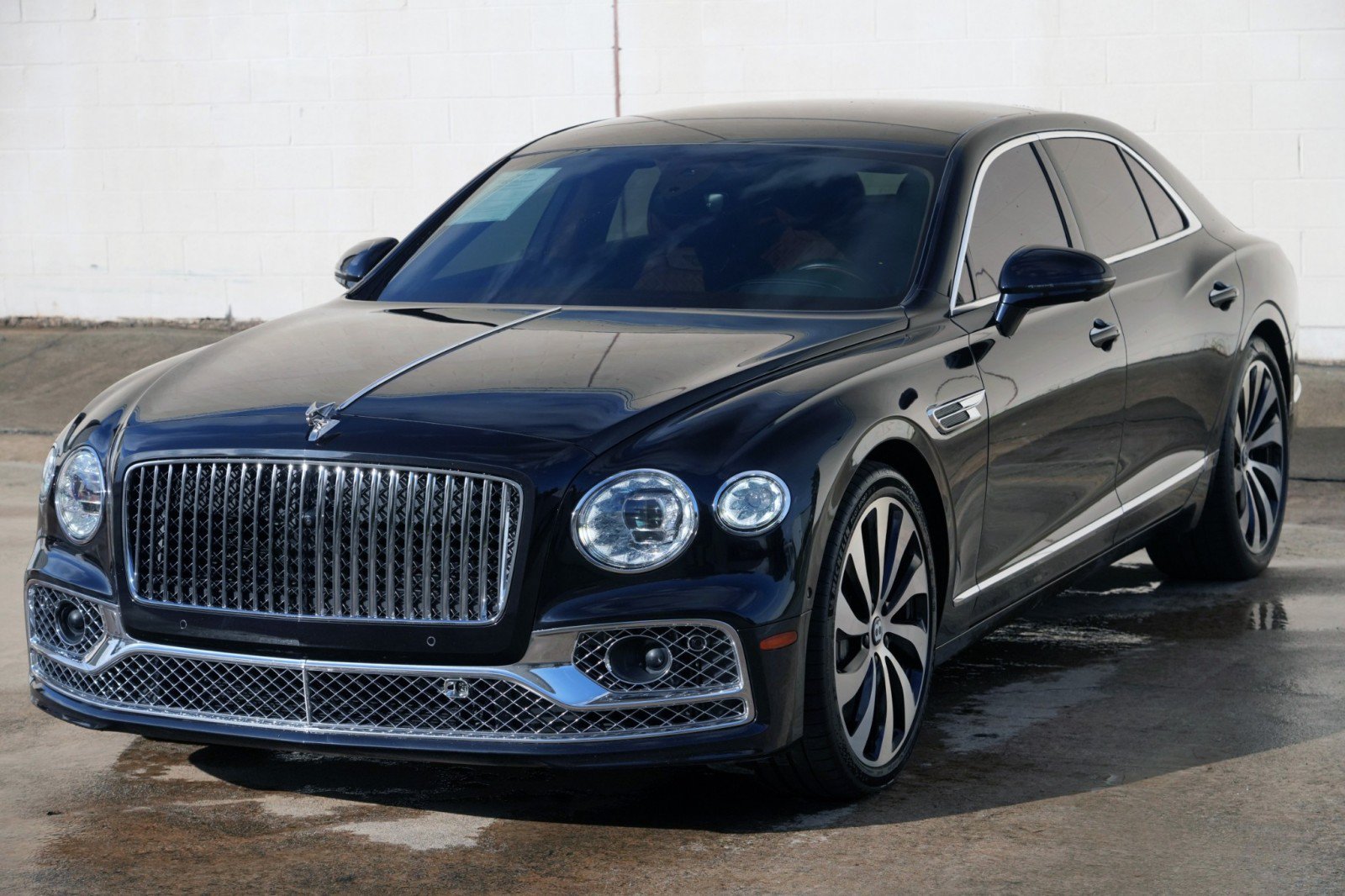 Used 2023 Bentley Flying Spur Azure AWD/4WD image 70