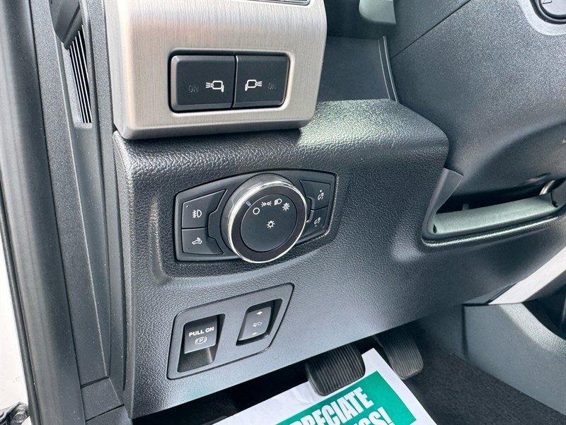 Used 2019 Ford F150 Platinum w/ Equipment Group 701A Luxury AWD/4WD image 16