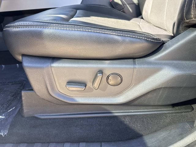 Used 2022 Ford F250 Lariat w/ Lariat Value Package image 23