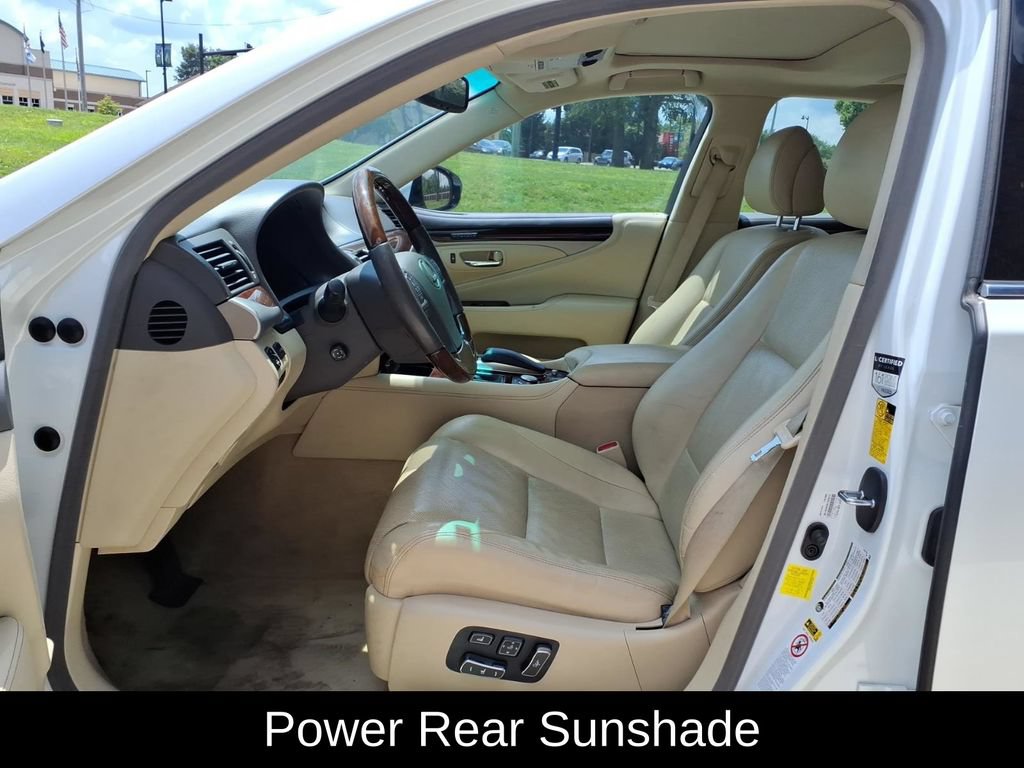 Used 2014 Lexus LS 460 w/ Comfort Package RWD image 13