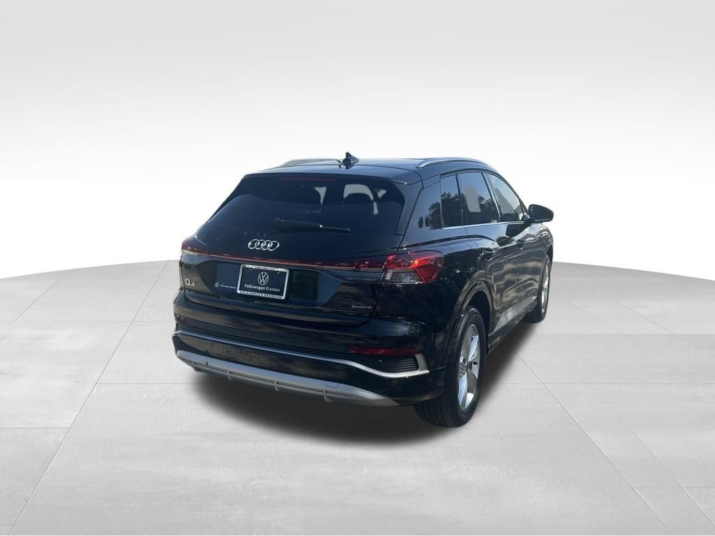 Used 2023 Audi Q4 e-tron Premium w/ Convenience Package image 5