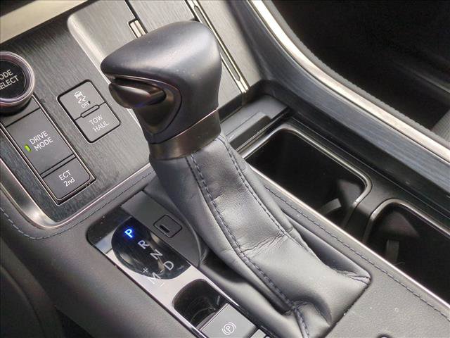 Used 2024 Lexus GX 550 w/ Accessory Package (2T) AWD/4WD image 11