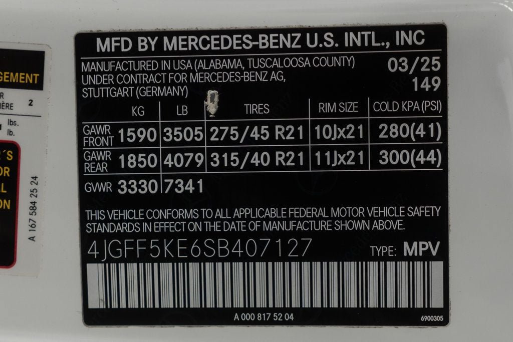Used 2025 Mercedes-Benz GLS 450 4MATIC image 40
