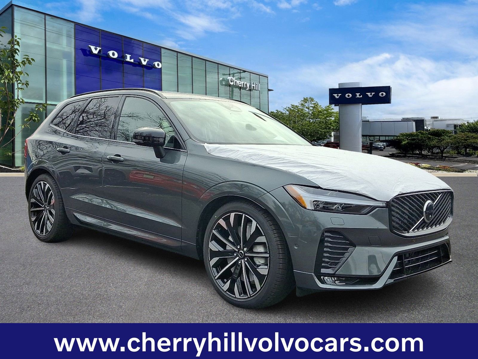 New 2026 Volvo XC60 B5 Ultra w/ Protection Package Premier