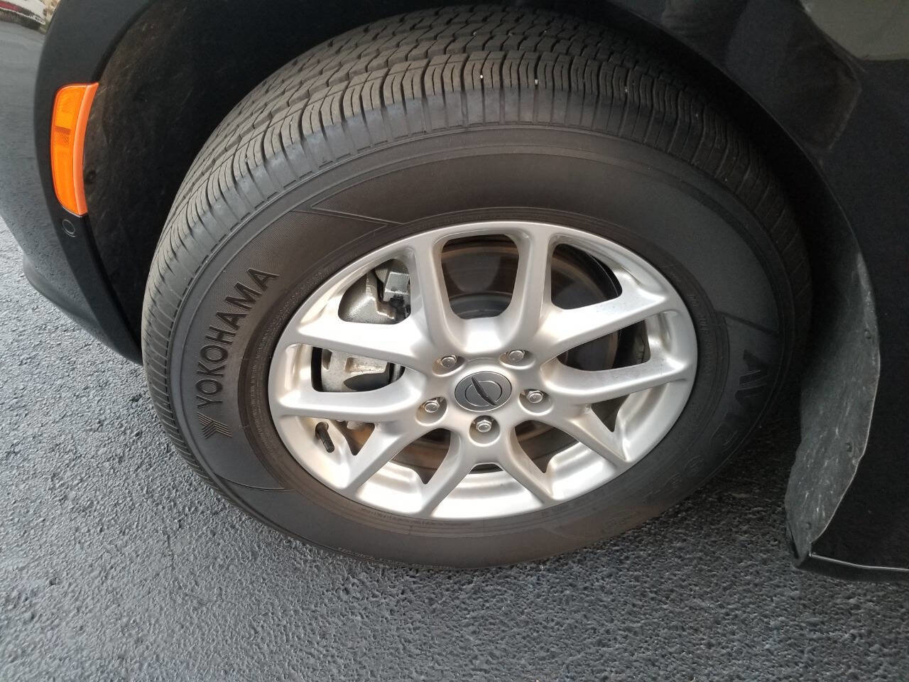 Certified 2024 Chrysler Pacifica Touring-L image 4