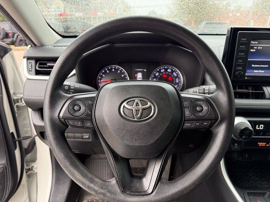 Used 2022 Toyota RAV4 XLE w/ Convenience Package FWD image 14