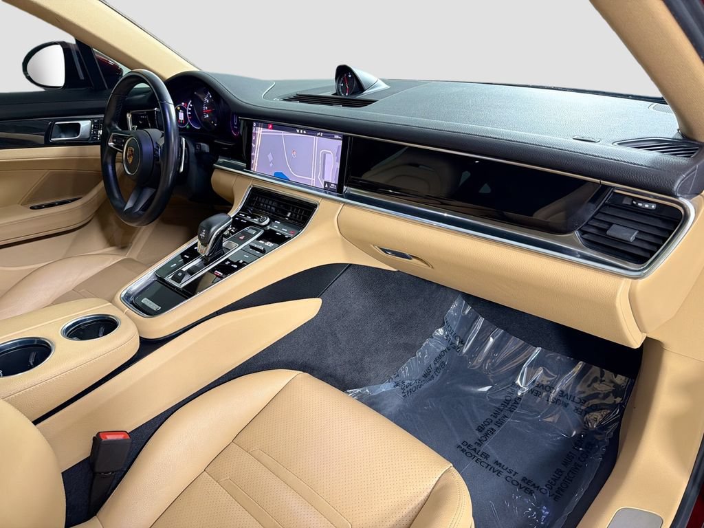 Used 2021 Porsche Panamera RWD image 31