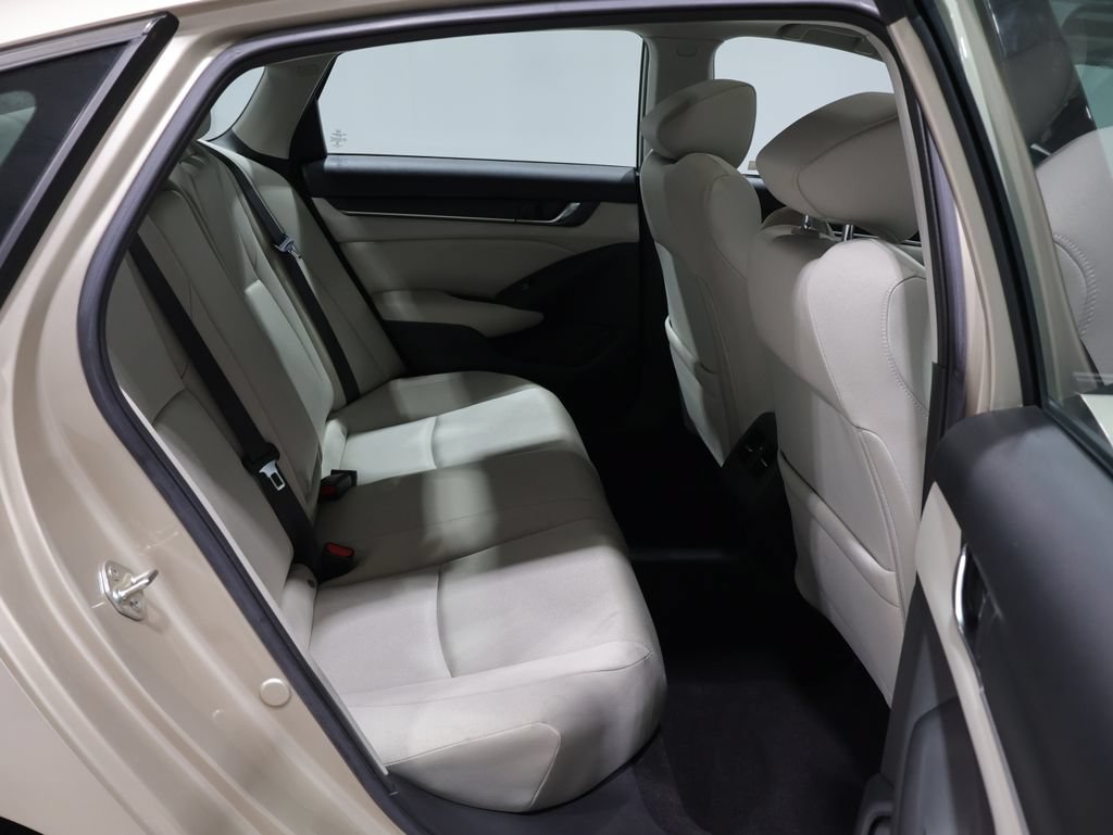 Used 2019 Honda Accord EX image 21