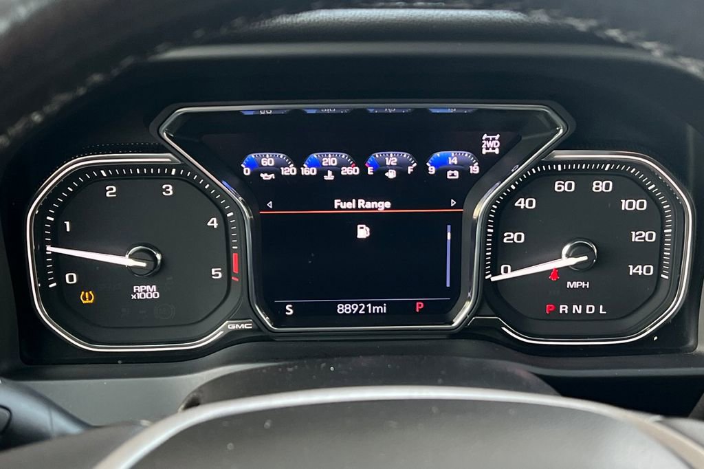 Used 2022 GMC Sierra 3500 Denali w/ Denali Black Diamond Edition image 35