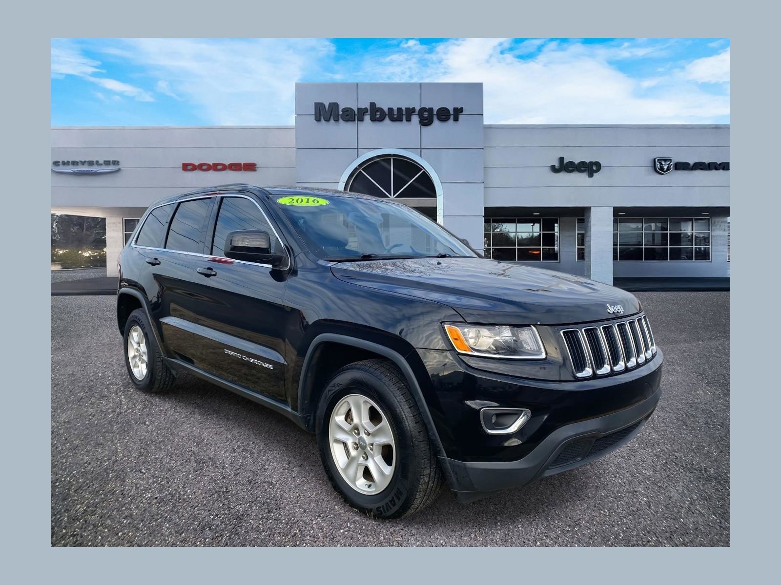 Used 2016 Jeep Grand Cherokee Laredo image 1