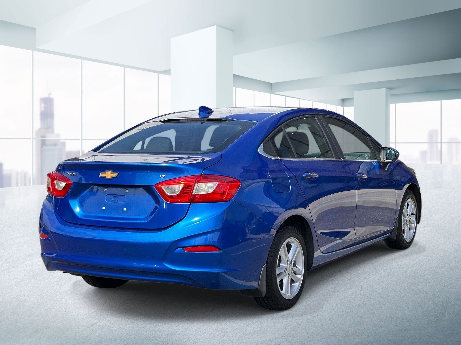Used 2017 Chevrolet Cruze LT w/ Convenience Package FWD image 4