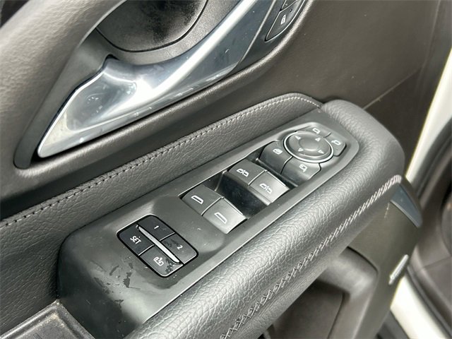 Used 2021 GMC Yukon XL Denali w/ Denali Premium Package image 23