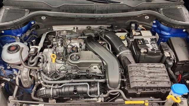 Used 2024 Volkswagen Taos SE image 34