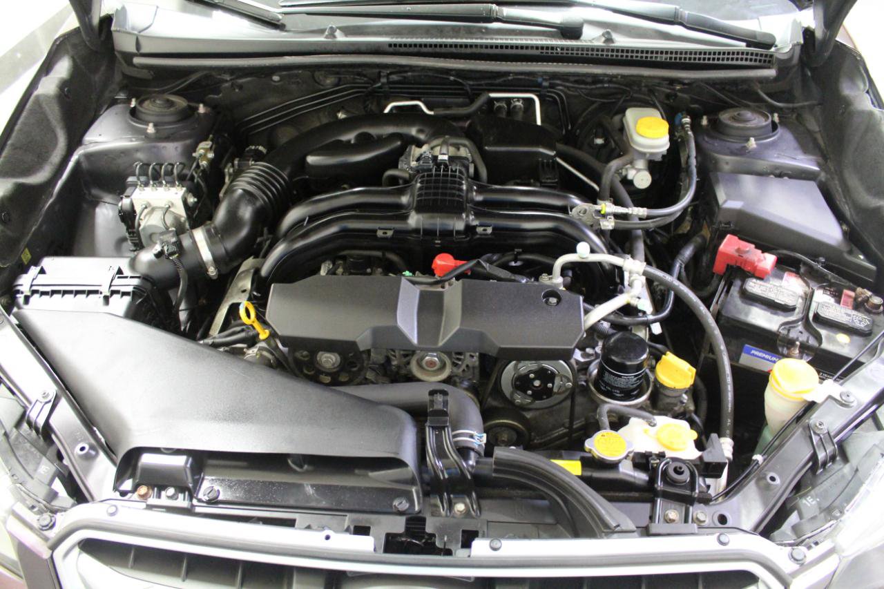 Used 2012 Subaru Impreza 2.0i Premium w/ All-Weather Pkg AWD/4WD image 28