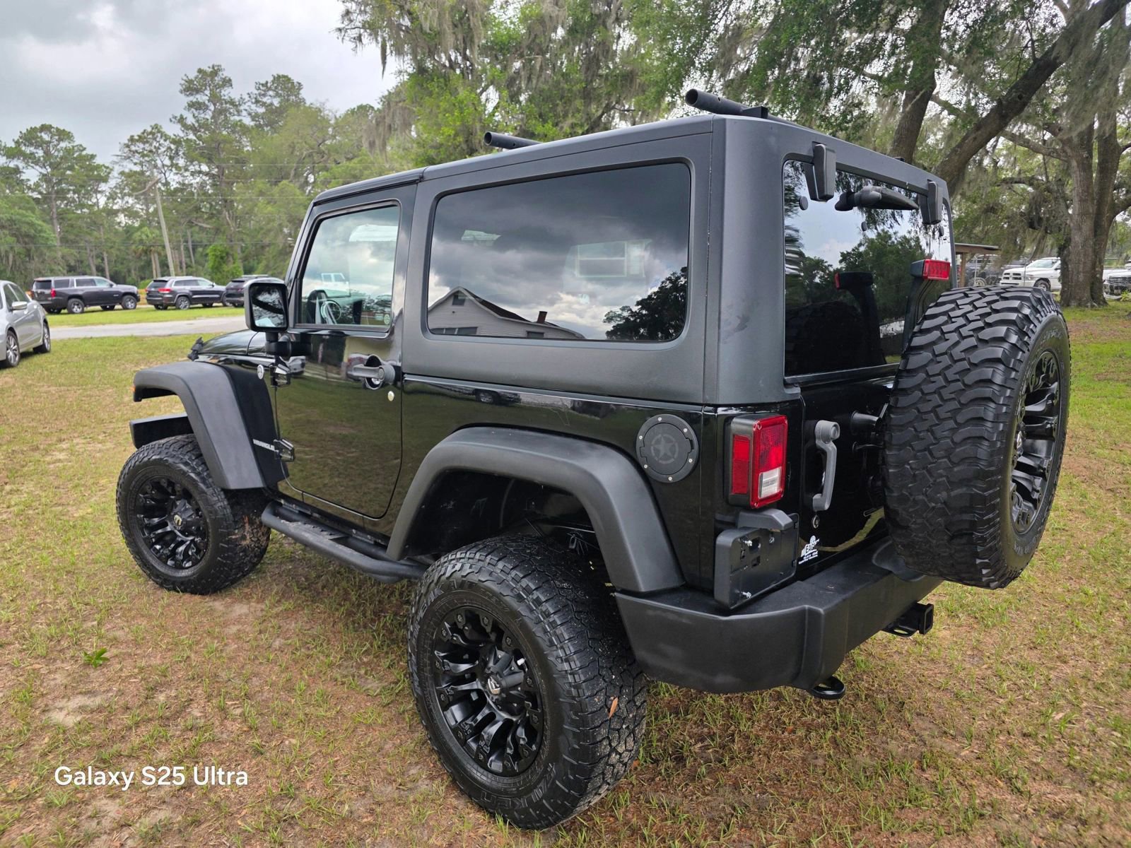 Used 2011 Jeep Wrangler Rubicon w/ PWR Convenience Group AWD/4WD image 6