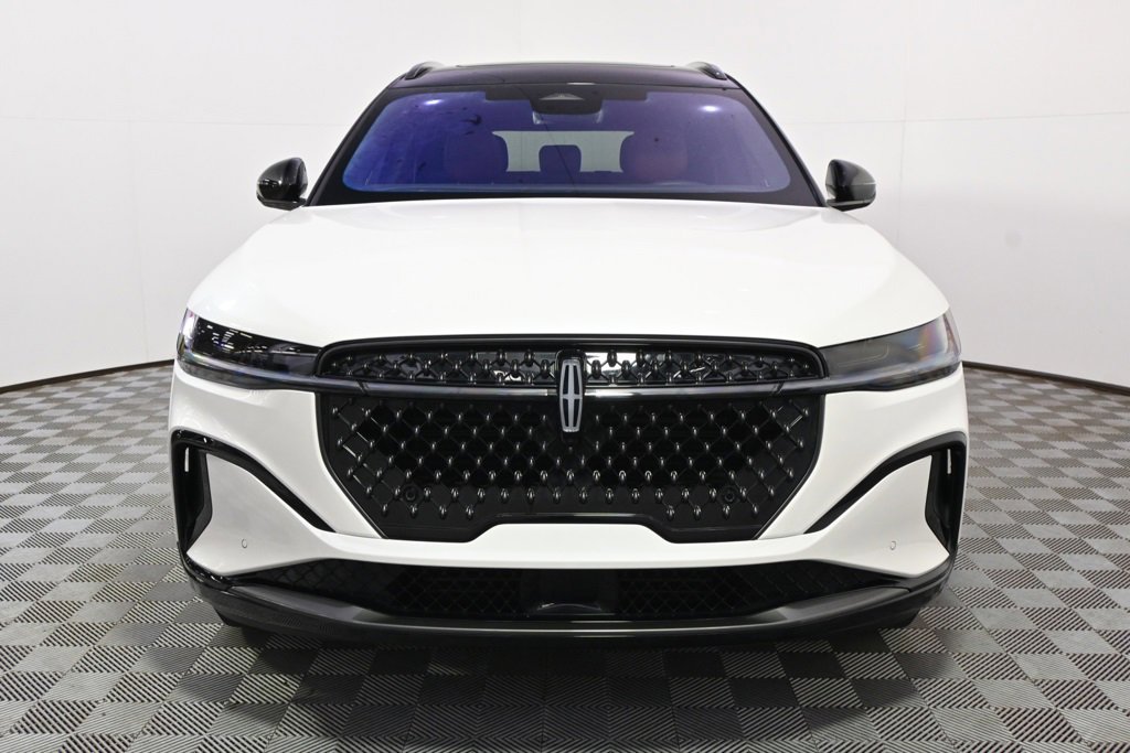 New 2026 Lincoln Nautilus Reserve w/ Jet Appearance Package image 10