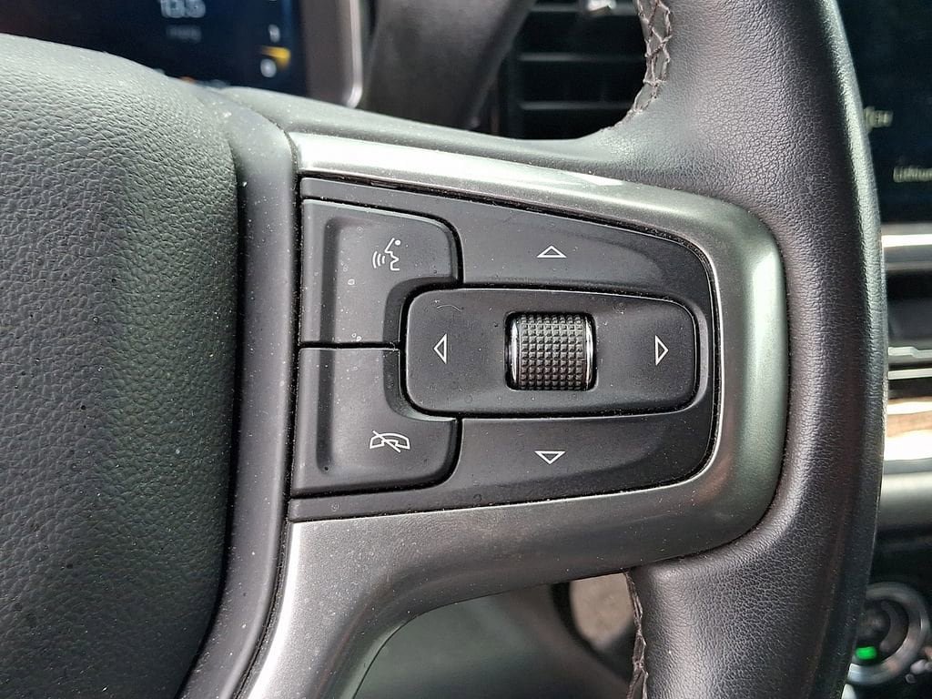 Used 2023 Chevrolet Silverado 1500 RST w/ Z71 Off-Road Package AWD/4WD image 28