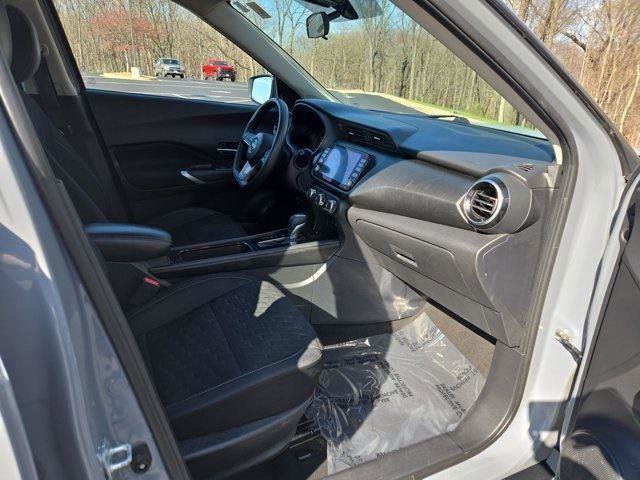 Used 2023 Nissan Kicks SV FWD image 19