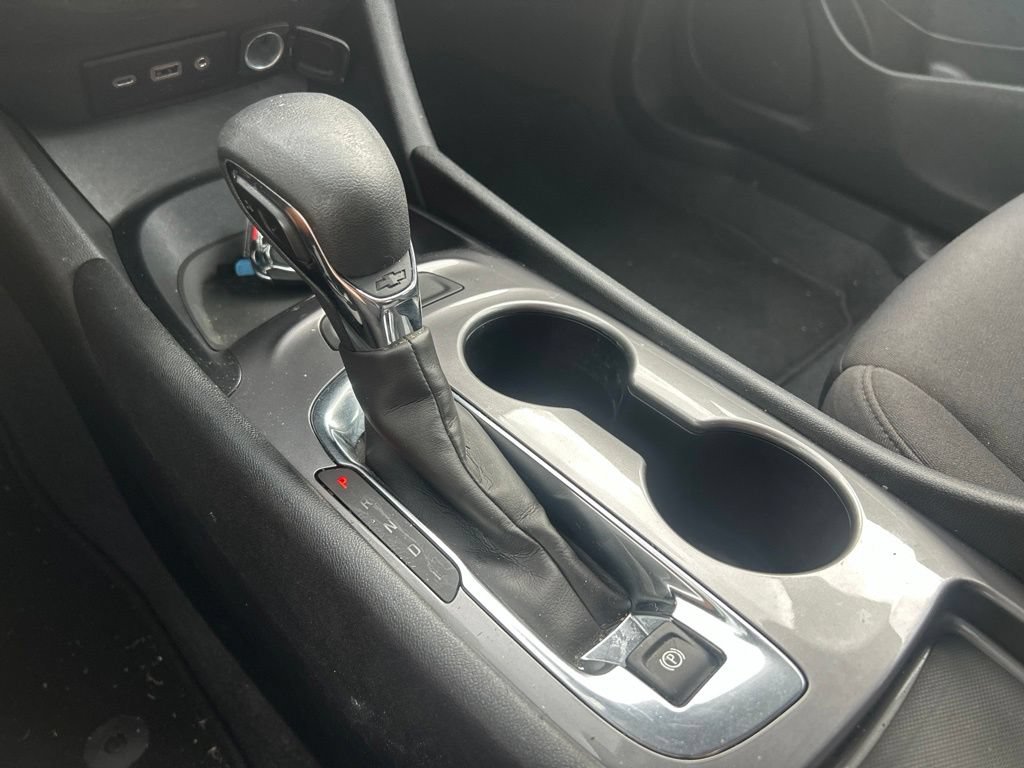 Used 2023 Chevrolet Malibu LS FWD image 28