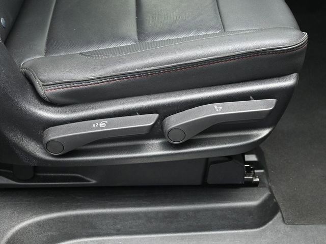 Used 2024 Chevrolet Suburban RST image 39