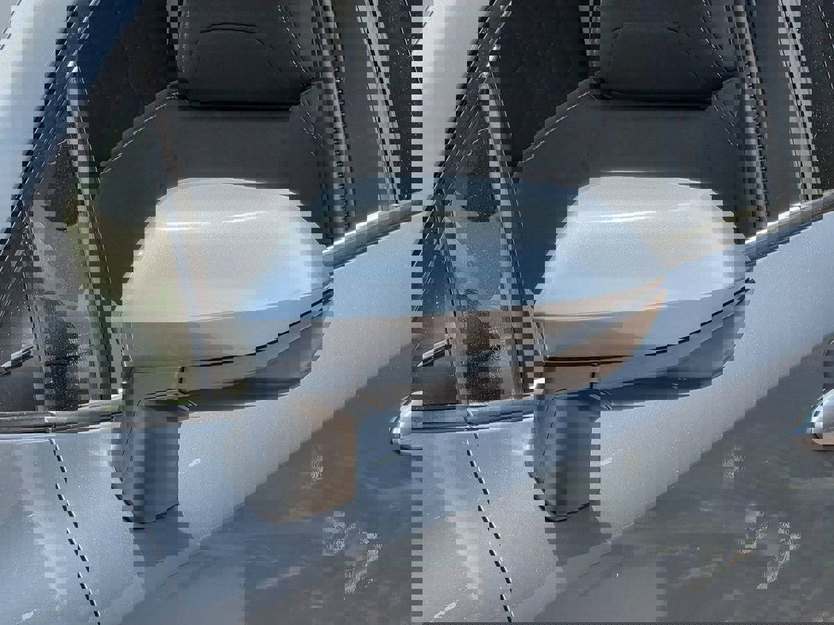 Used 2020 Toyota Corolla LE image 10