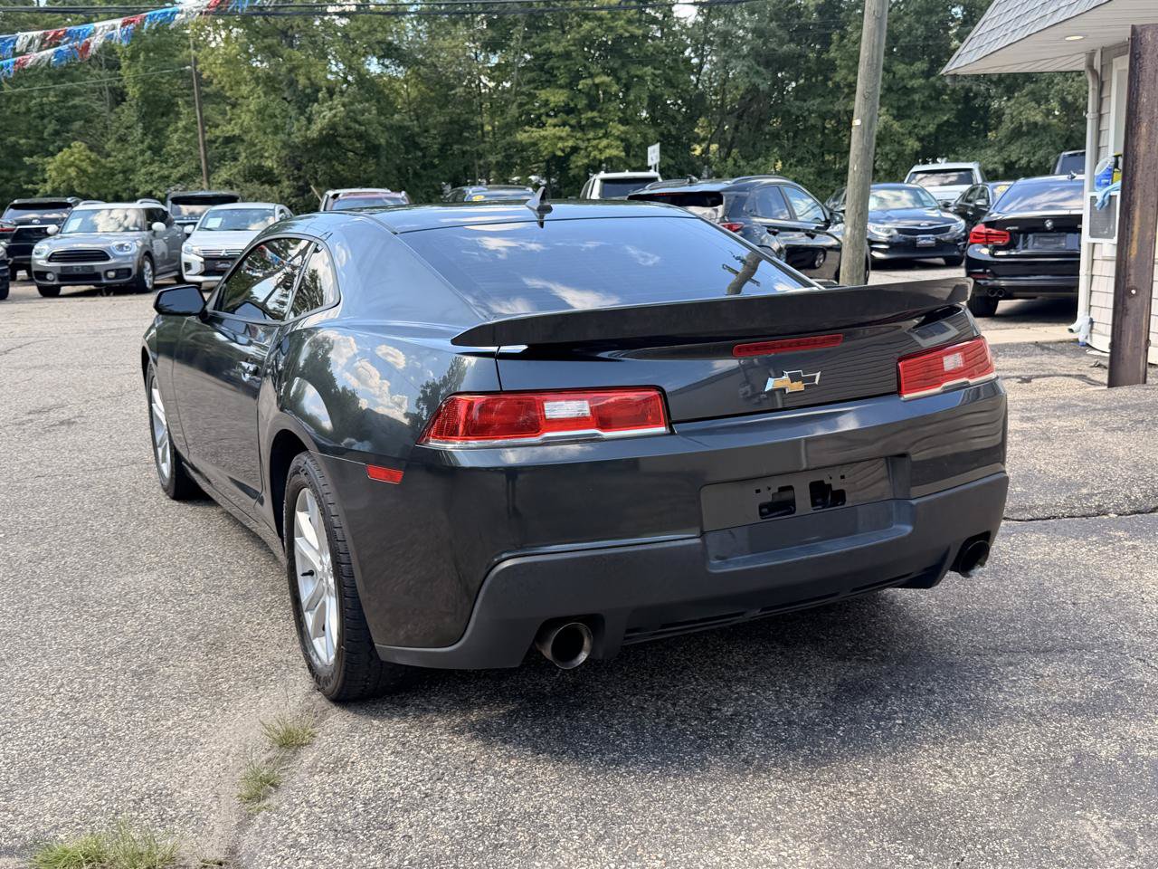 Used 2015 Chevrolet Camaro LT RWD image 4