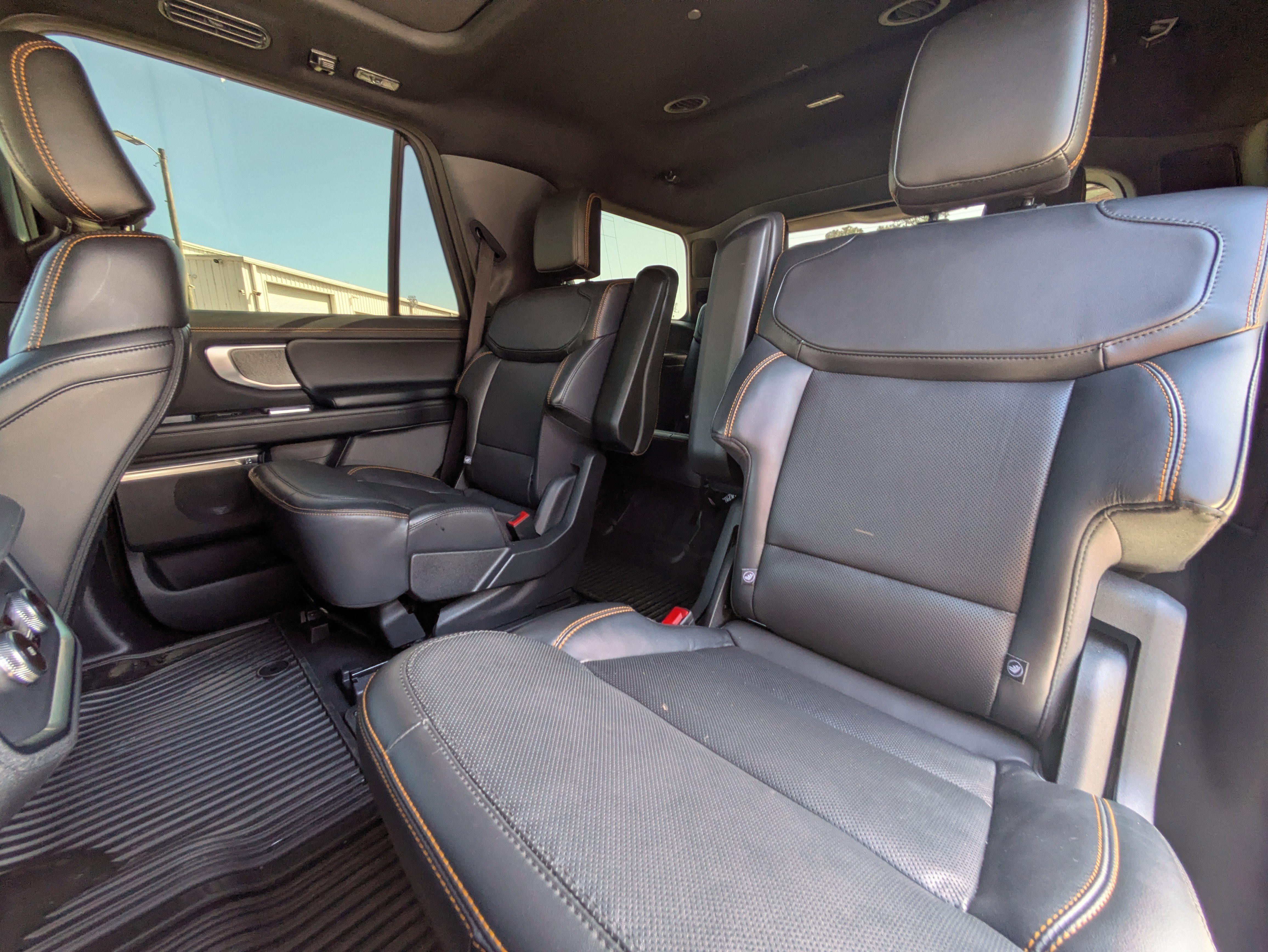 Used 2025 Ford Expedition Tremor image 12