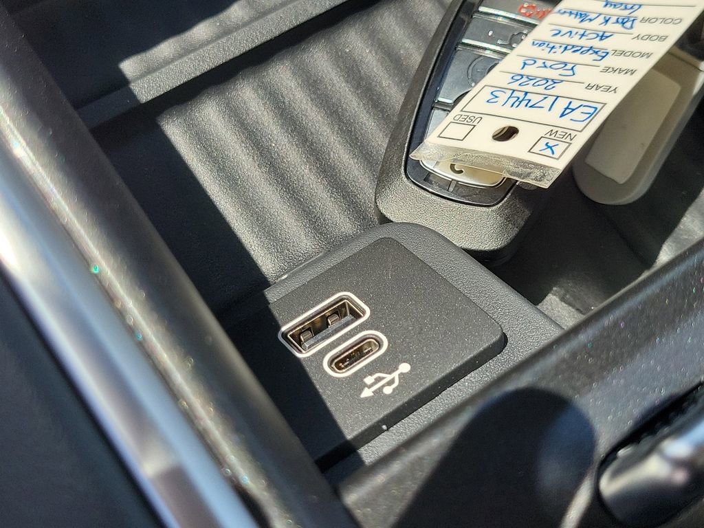 New 2026 Ford Expedition Active image 28