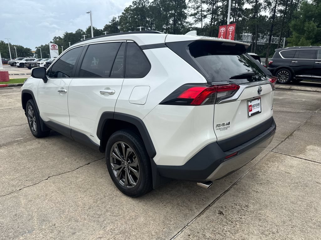 Used 2022 Toyota RAV4 Limited AWD/4WD image 3