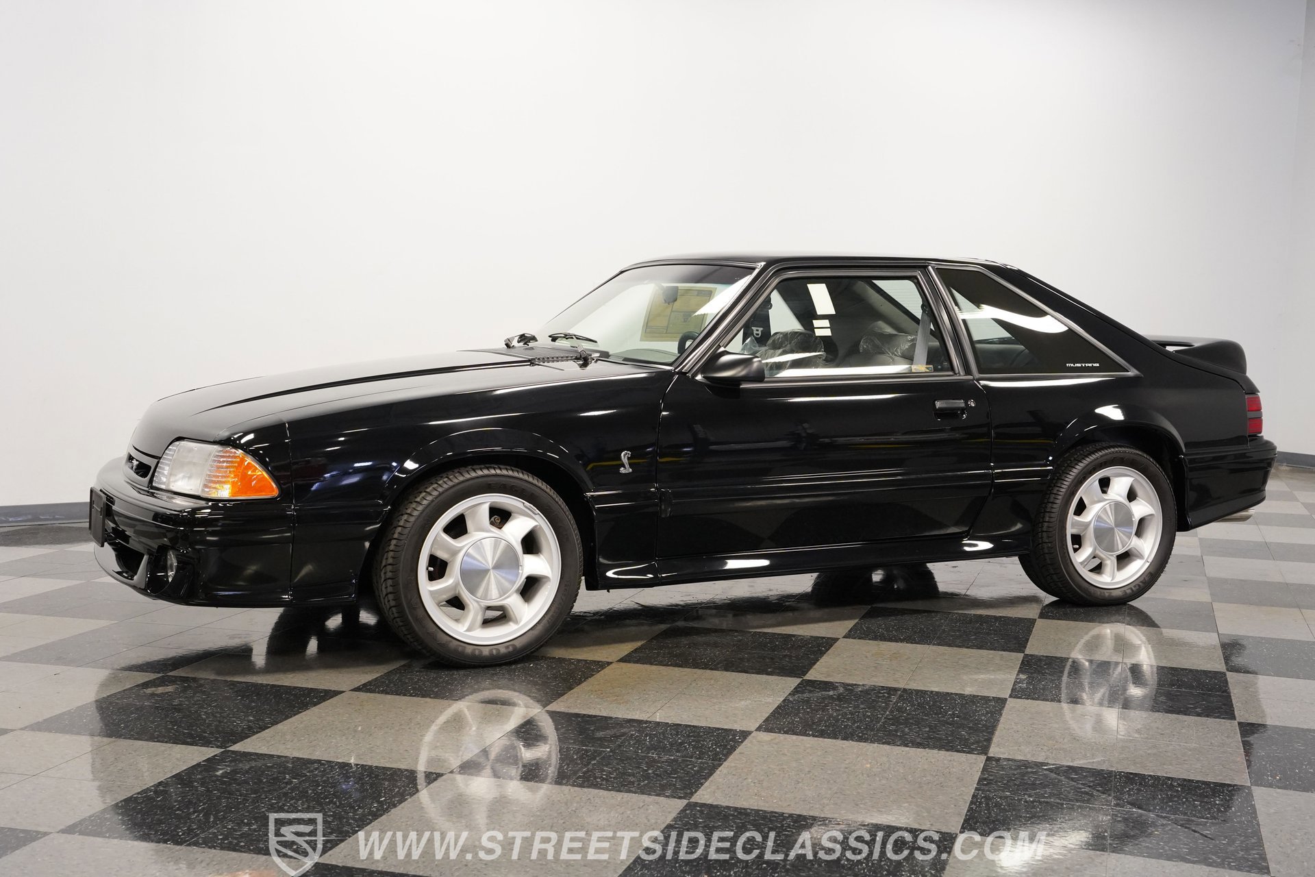 Used 1993 Ford Mustang Cobra image 6